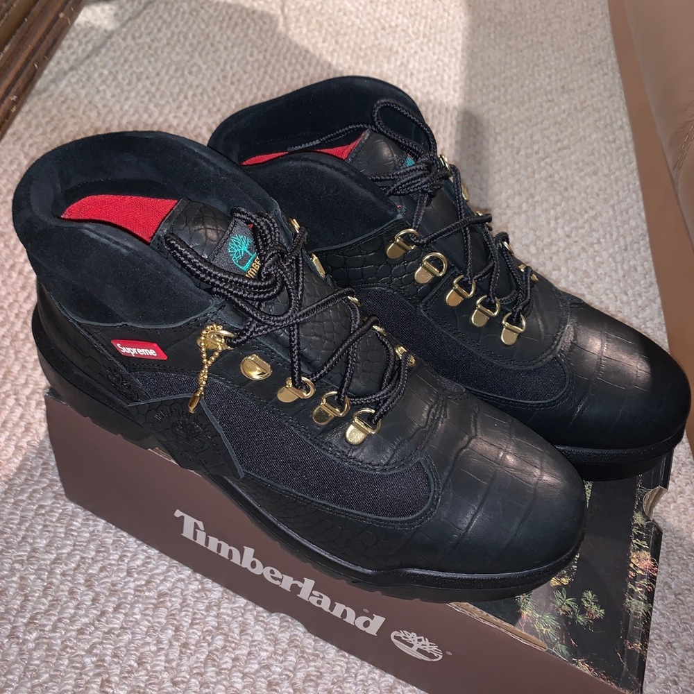 Supreme timberland field boot size 10.5